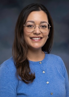 Headshot of Alexa Bell
